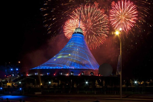Khan Shatyr_Entertainment_Centre_01