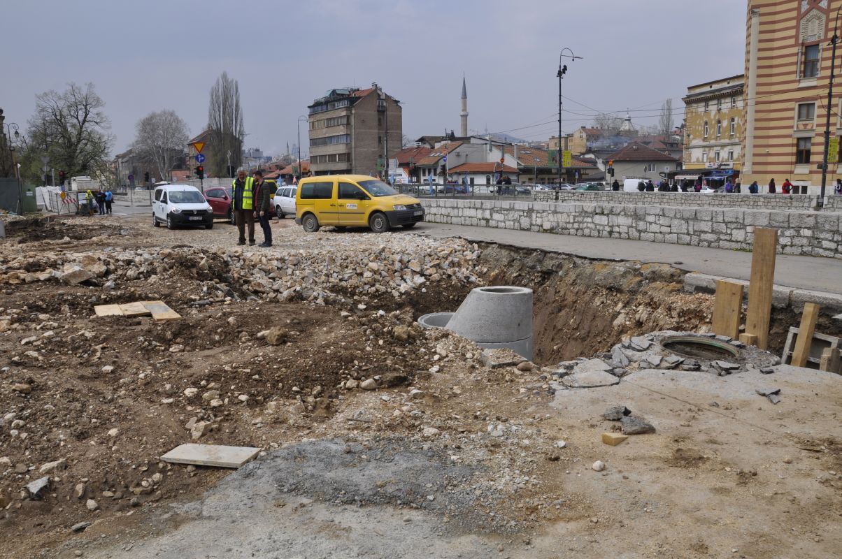 podzemna garaza starigrad 11 apr 2019