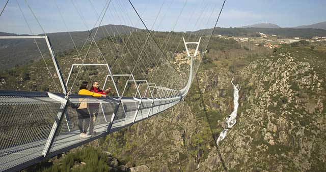 najduzi viseci pjesacki most na svijetu portugal 2